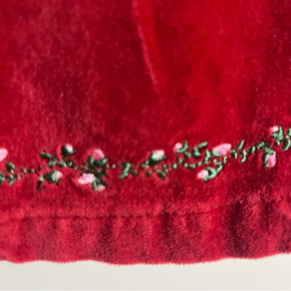 Girls Vintage Oshkosh Red Velvet Embroidered Sleeveless Dress Size 36 Months - Picture 2 of 8
